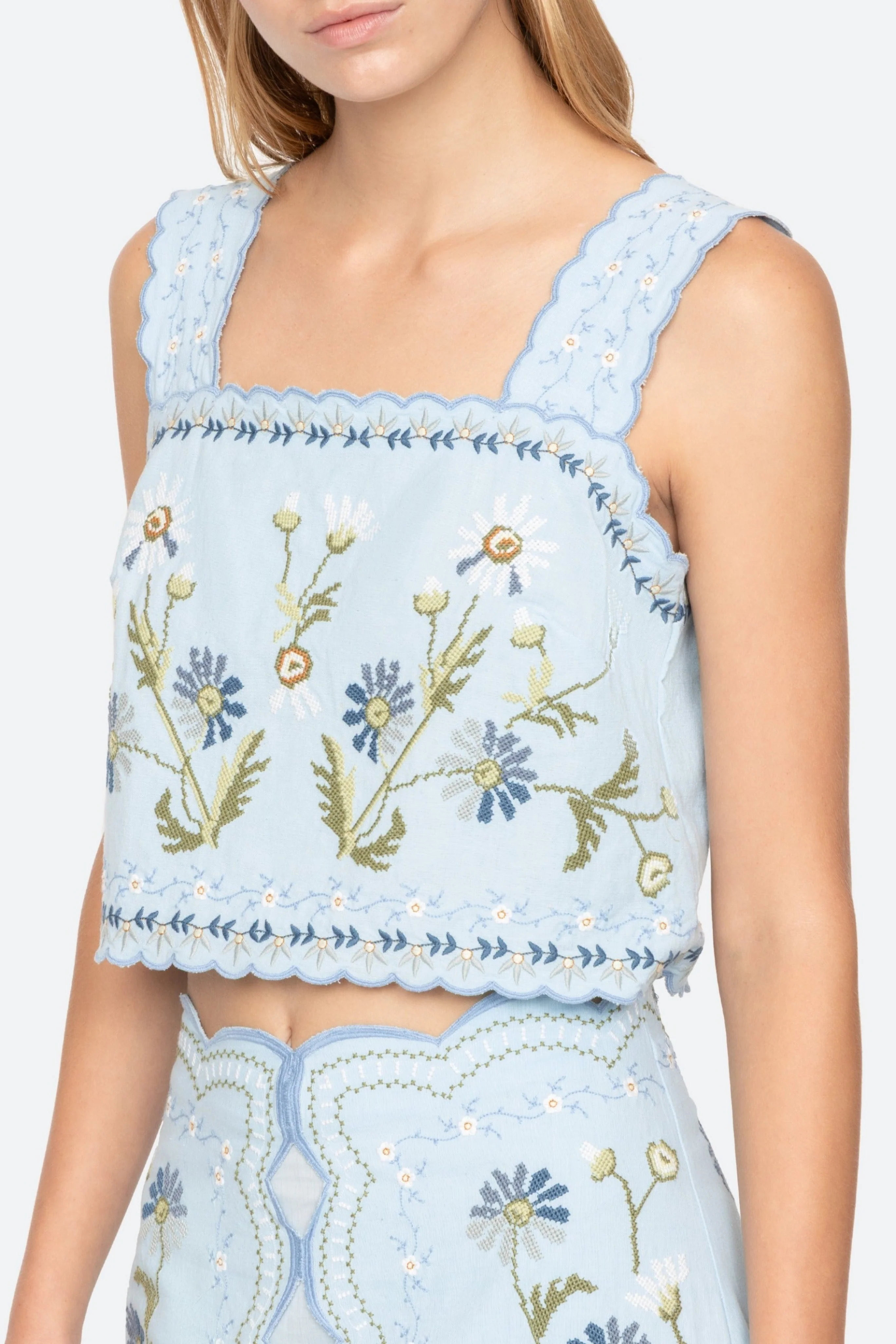 Audra Embroidery Tank Top - Image 10