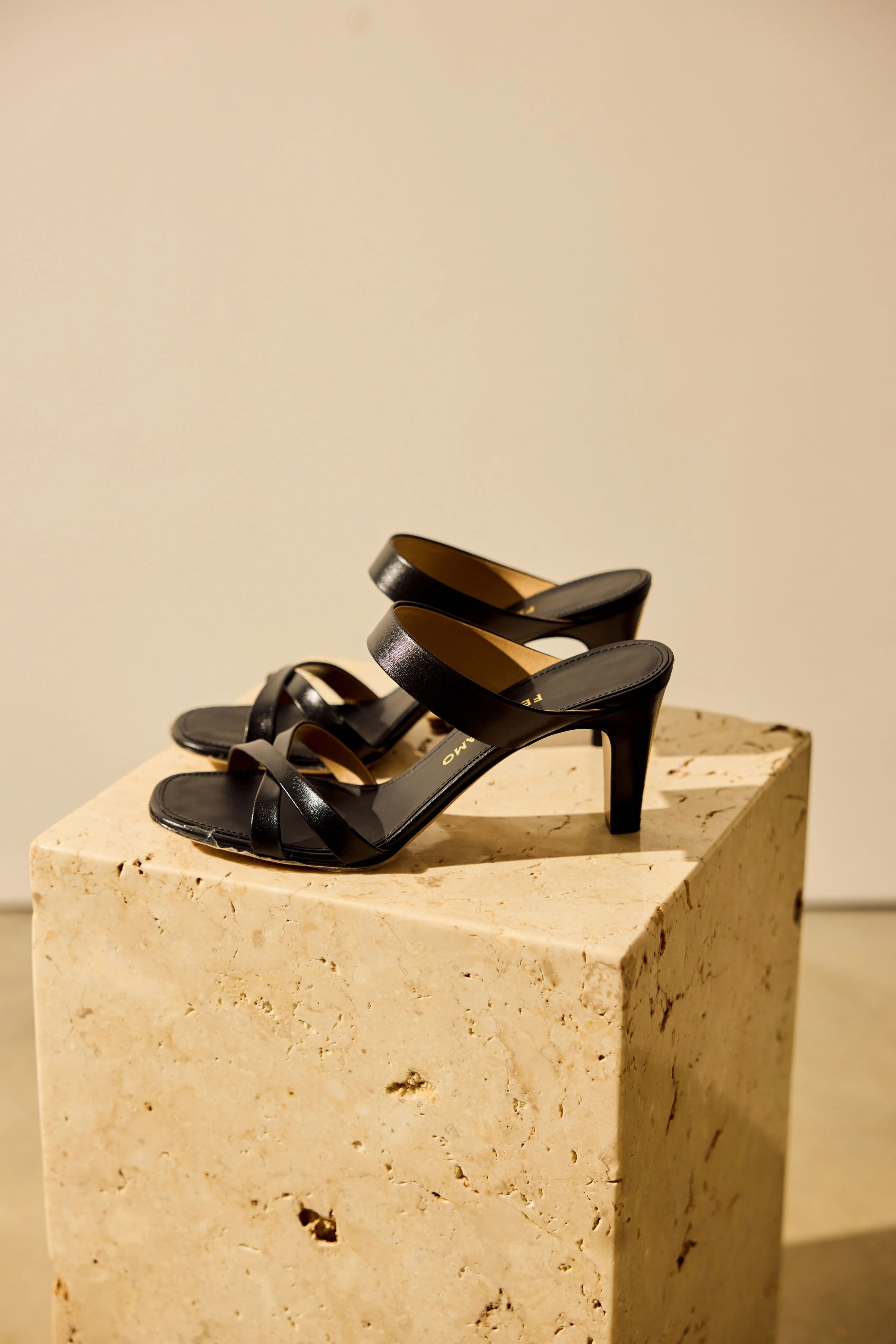 Tami Slides in Black - Image 3