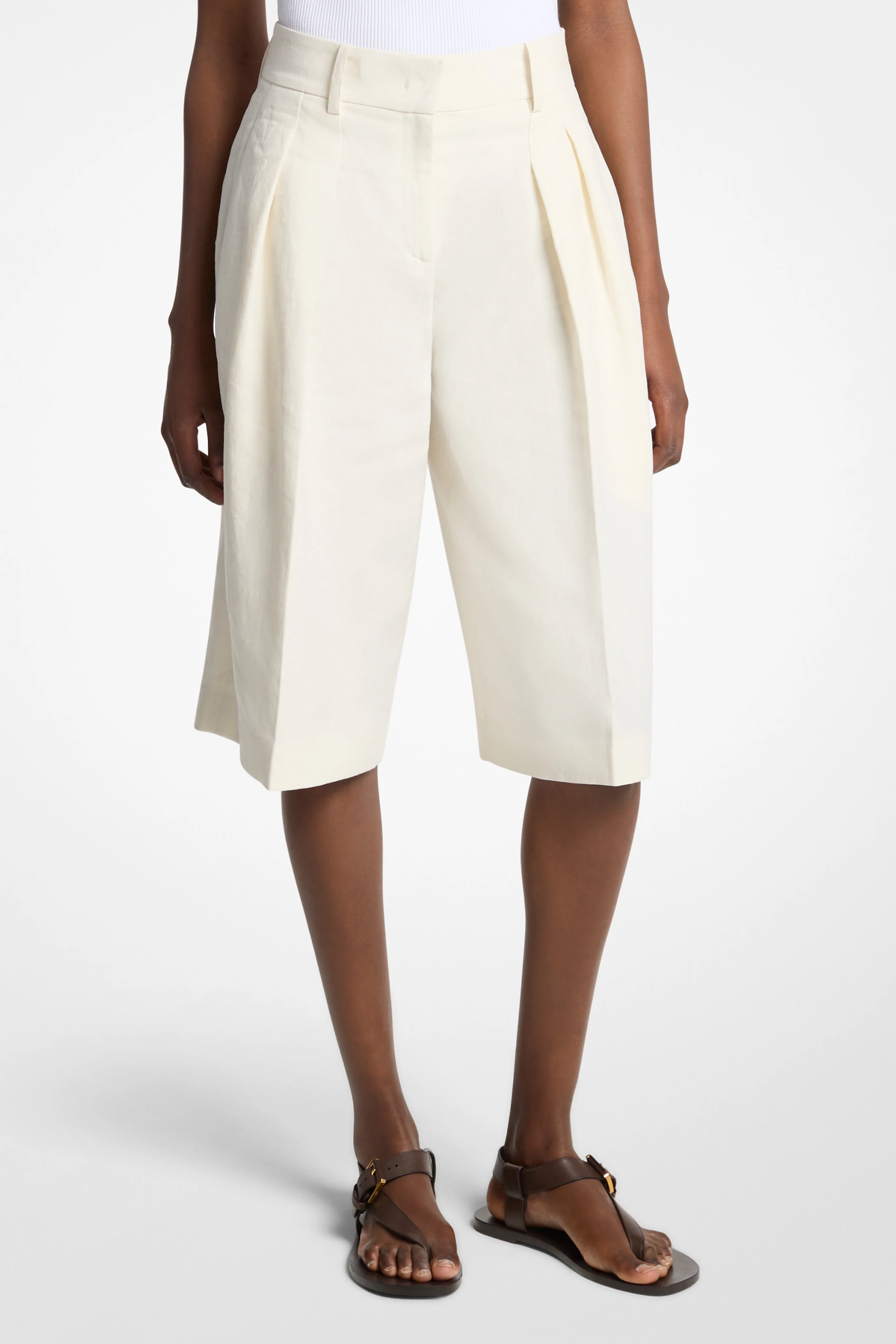 Pleated Short - Image 2